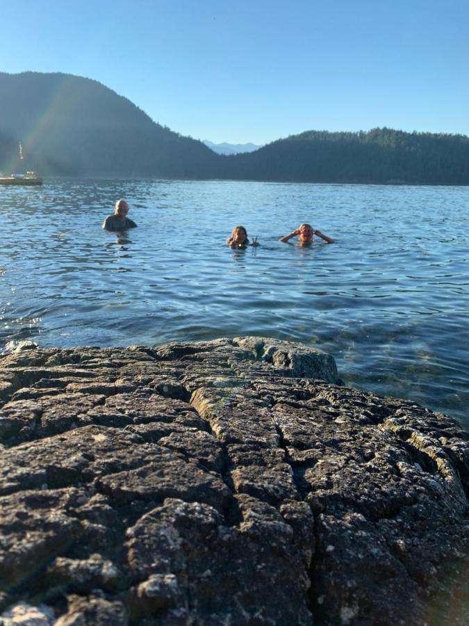 Earls Cove Orca View Bed and Breakfast Egmont Eksteriør billede